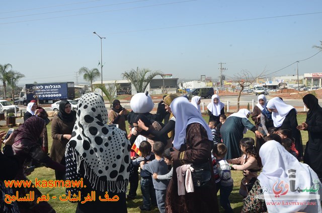 فيديو: صف الفراشات يطير كالفراشات في احضان منتزه عبد الكريم قاسم 